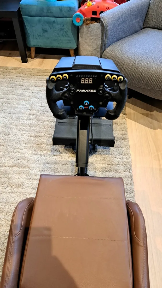 Fanatec CSL Elite F1 Sim Racing Set - Image 4