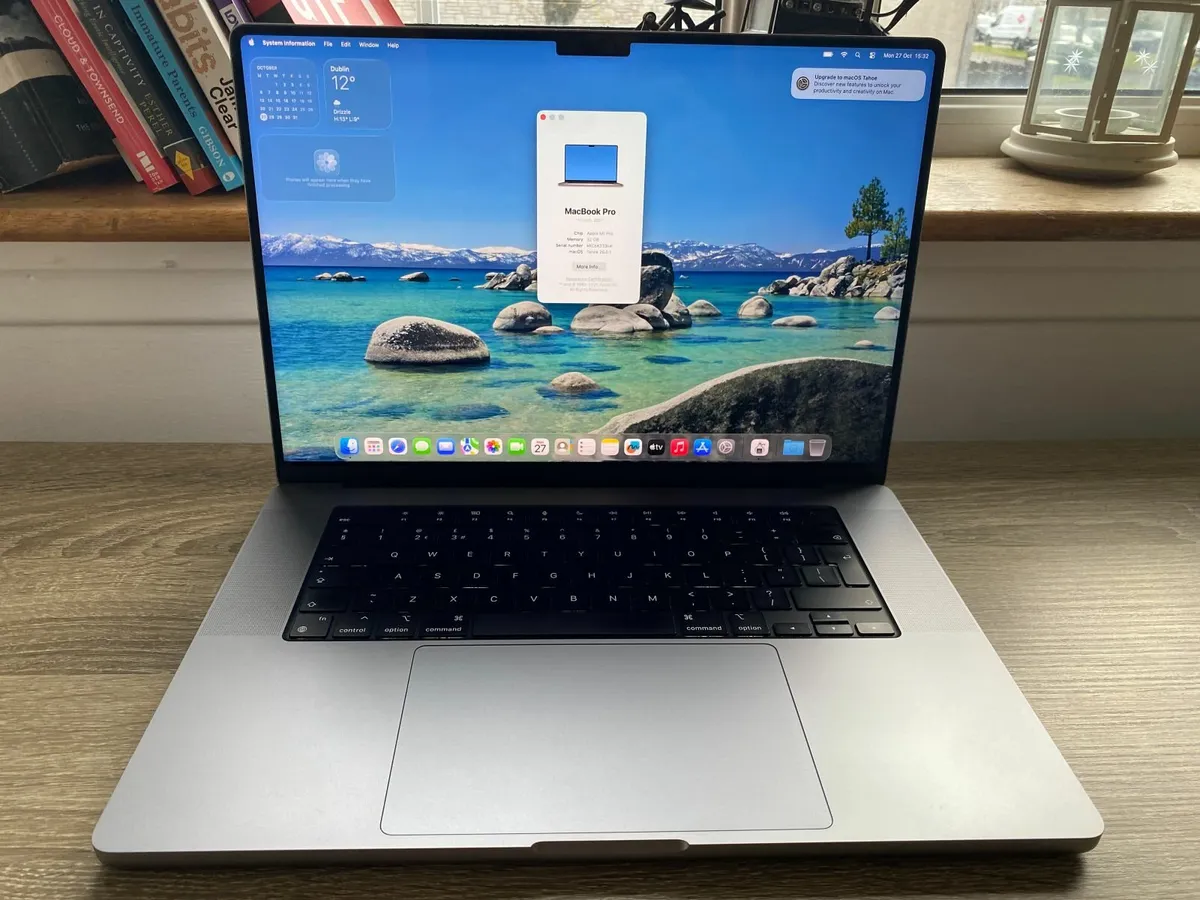 MacBook Pro 16" 2021 32GB | M1 Pro | 512GB - Image 1