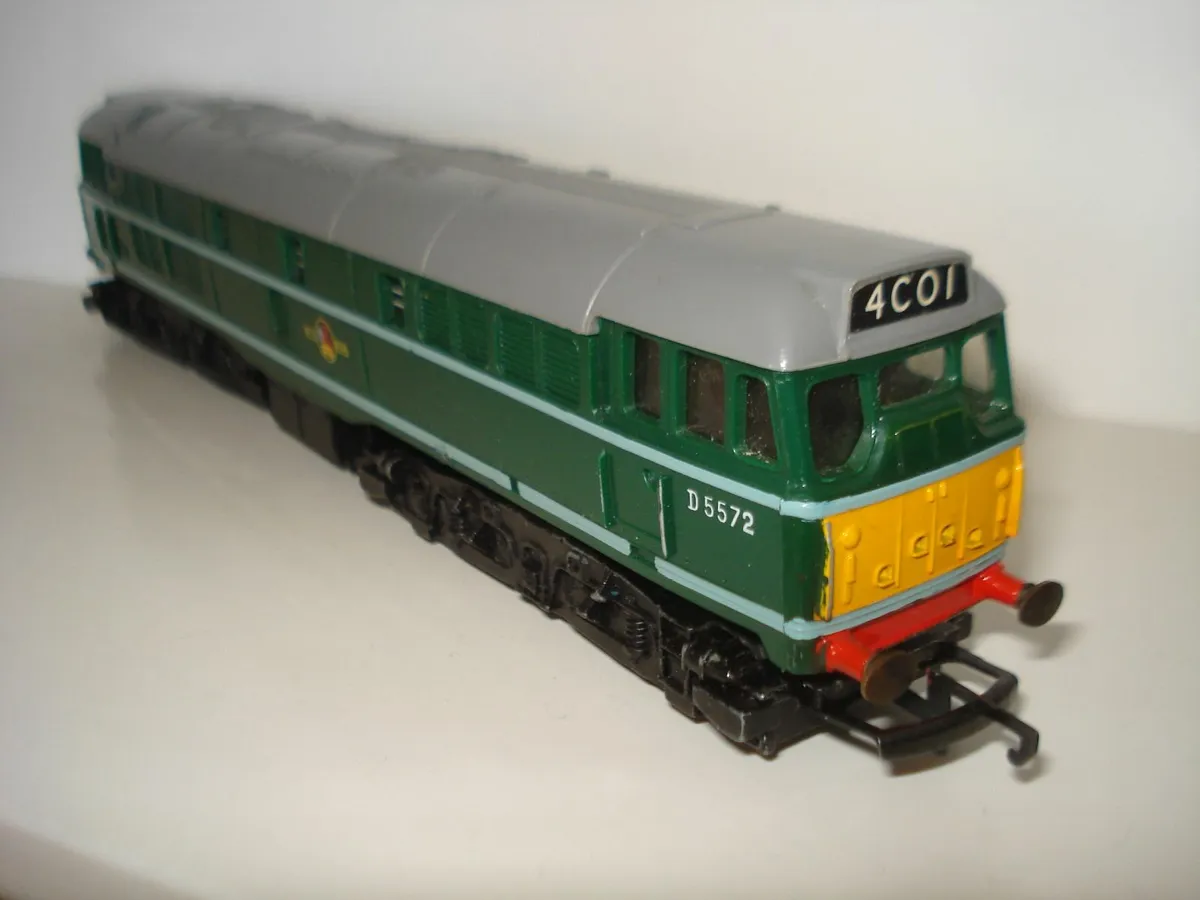 TRIANG OO CLASS 31 RAILWAY ENGINE. 1968 MODEL. - Image 1