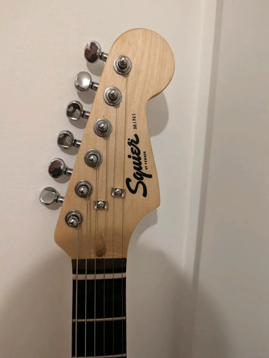 Guitar for child - Image 2