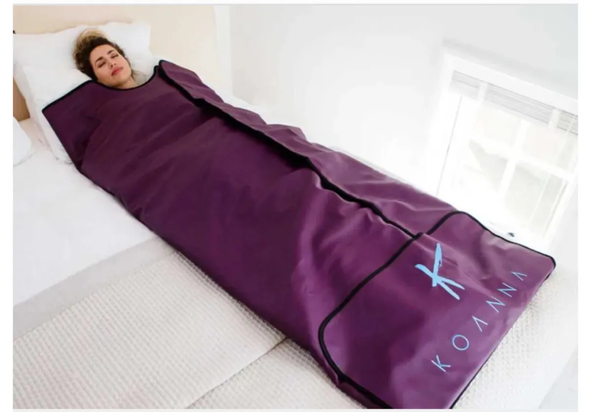 Infrared sauna blanket - Image 1