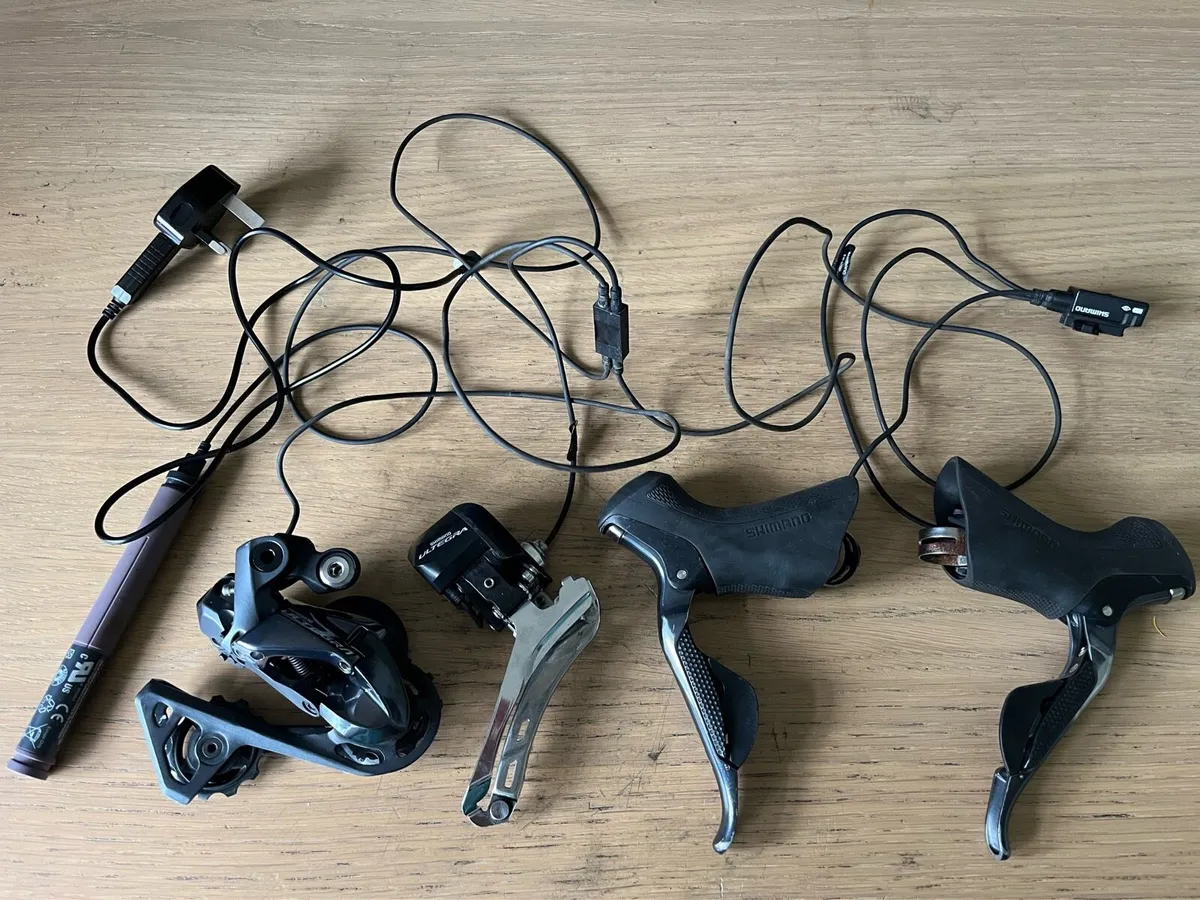 Ultegra Di2 Groupset 2x11 speed - Image 1