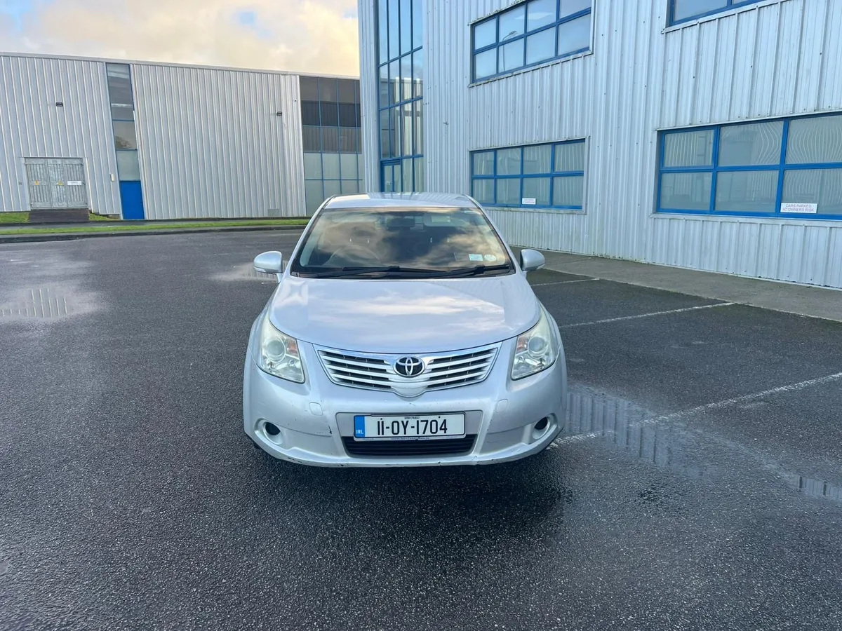 2011 Toyota avensis - Image 3