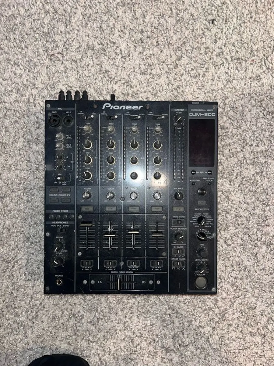 Pioneer DJM800 - Image 1
