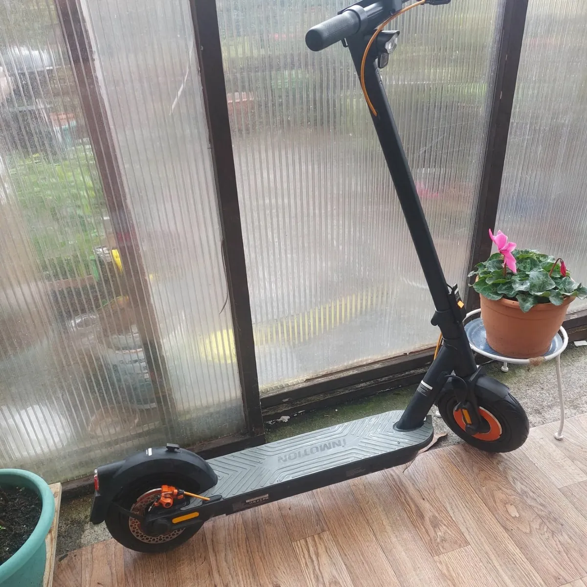 Selling inmotion climber - Image 1
