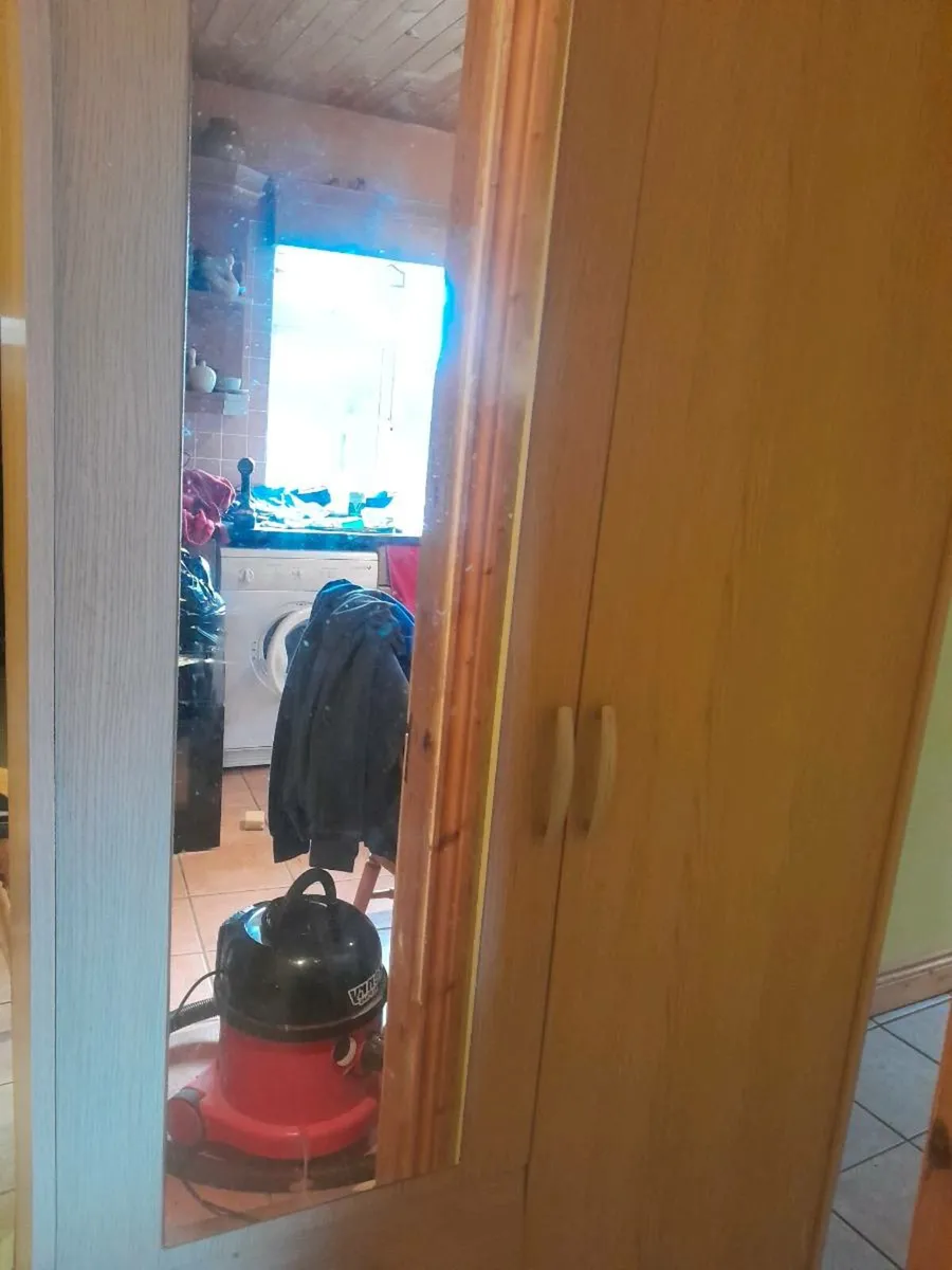 Double wardrobe ideal for kids room also - Image 1