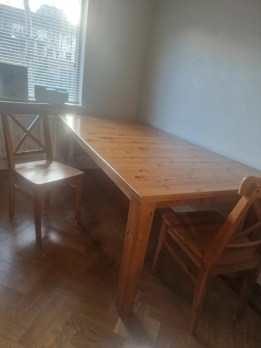 Kitchen Table and six chairs - Image 2