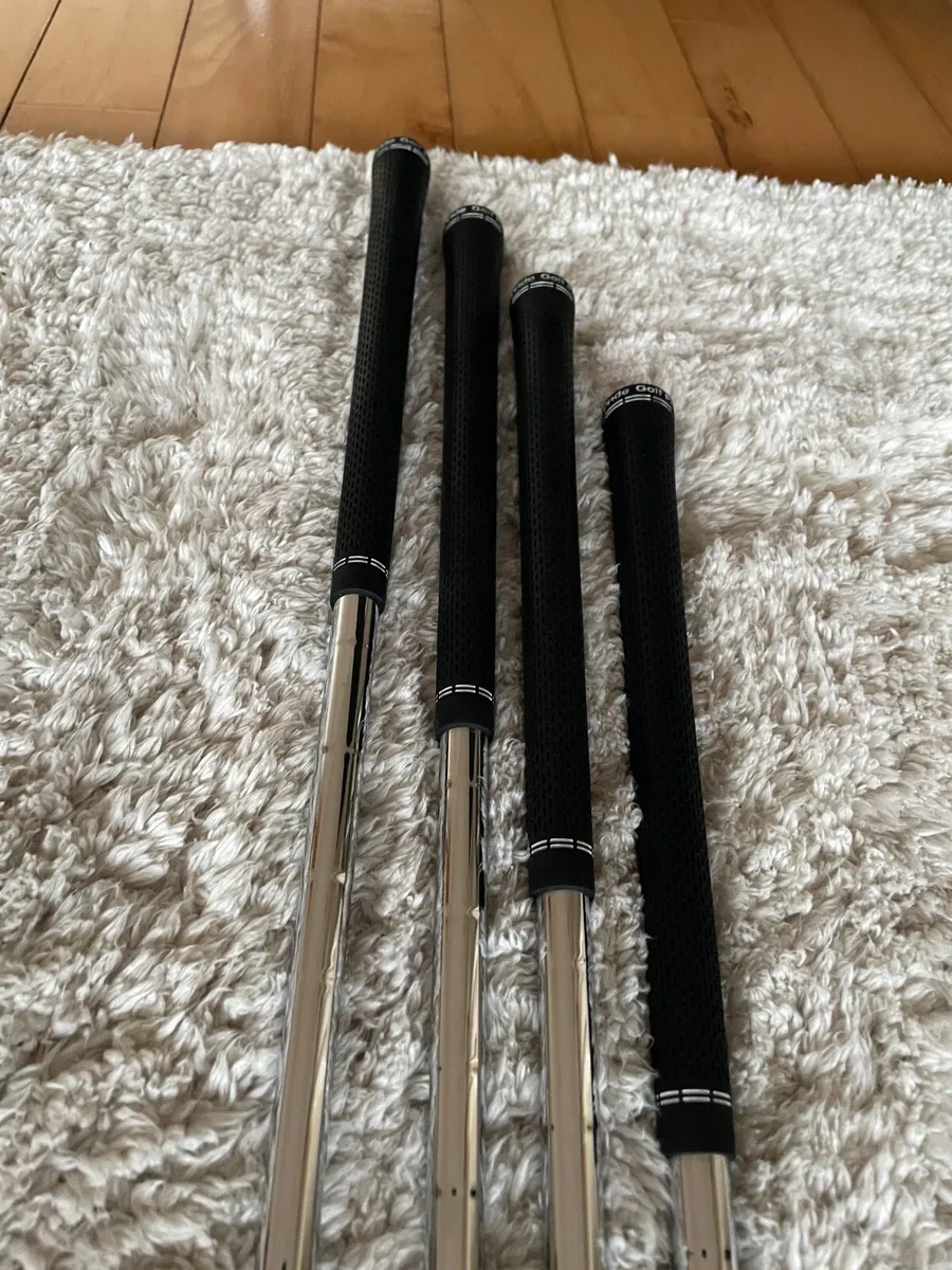 Srixon Zx4 irons (7-PW) - Image 3