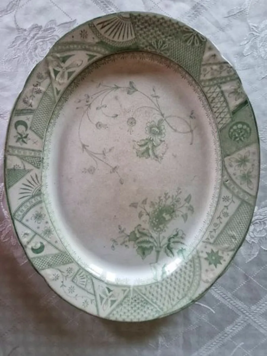 A large old platter - Image 2