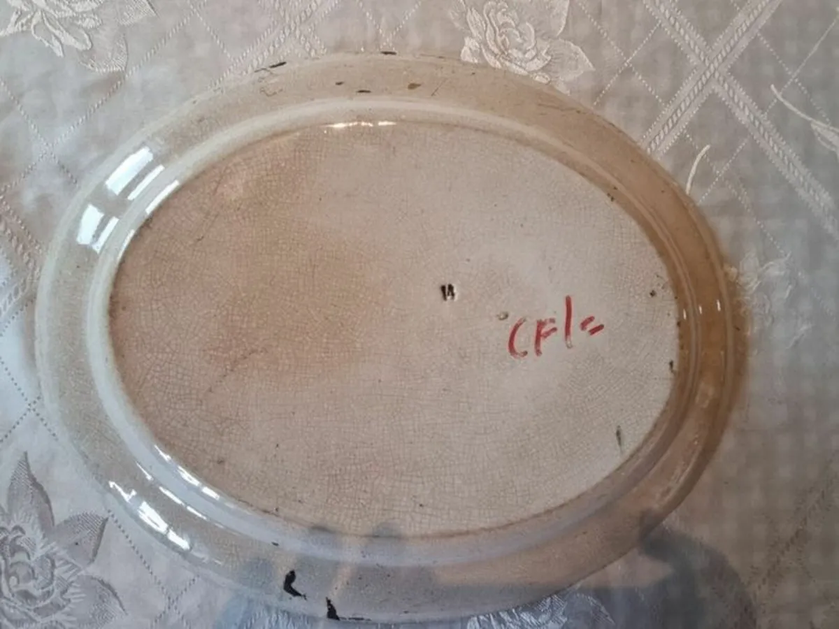 A large old platter - Image 4