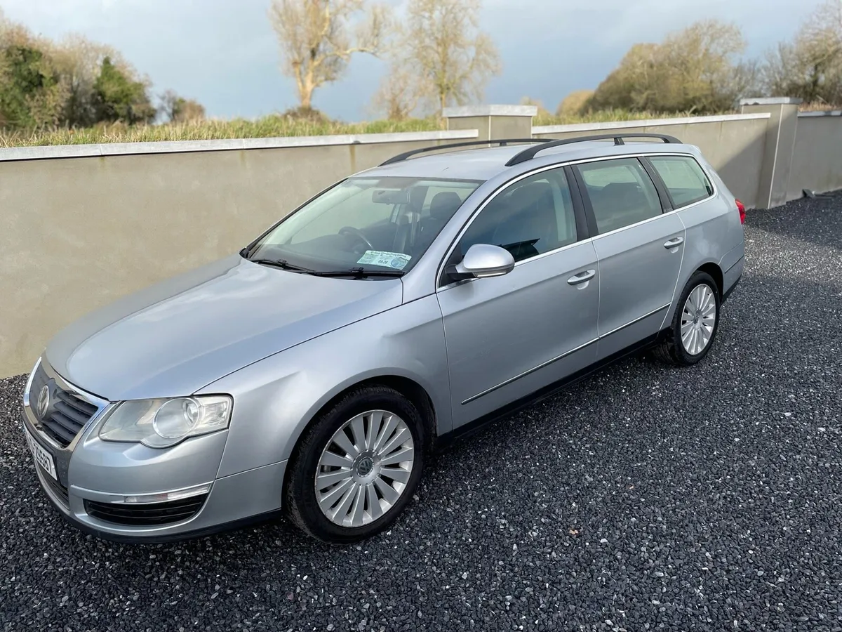 Volkswagen Passat Estate - Image 1