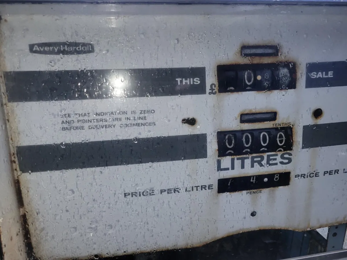 Vintage Petrol Pump Avery-Hardoll - Image 3