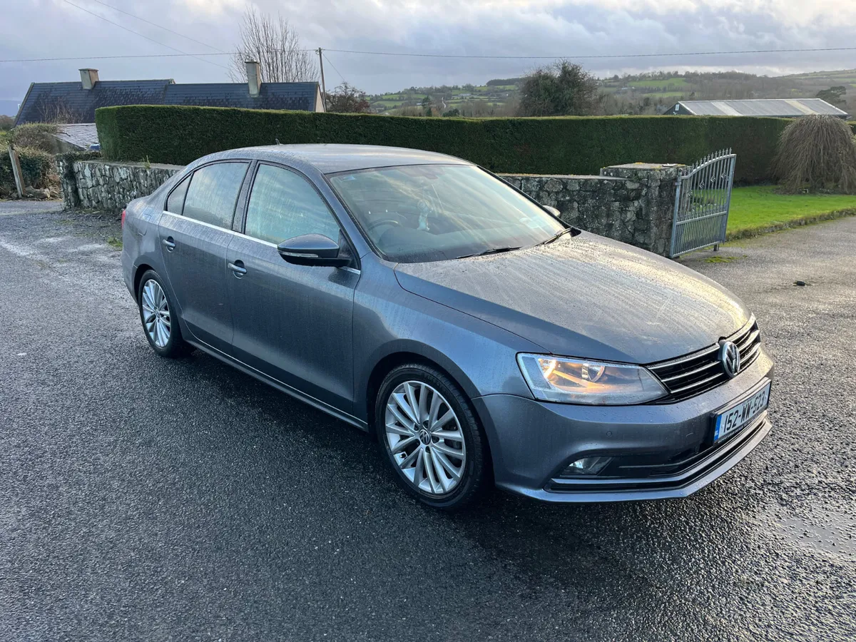 Volkswagen Jetta 2015 2.0 tdi highline - Image 1
