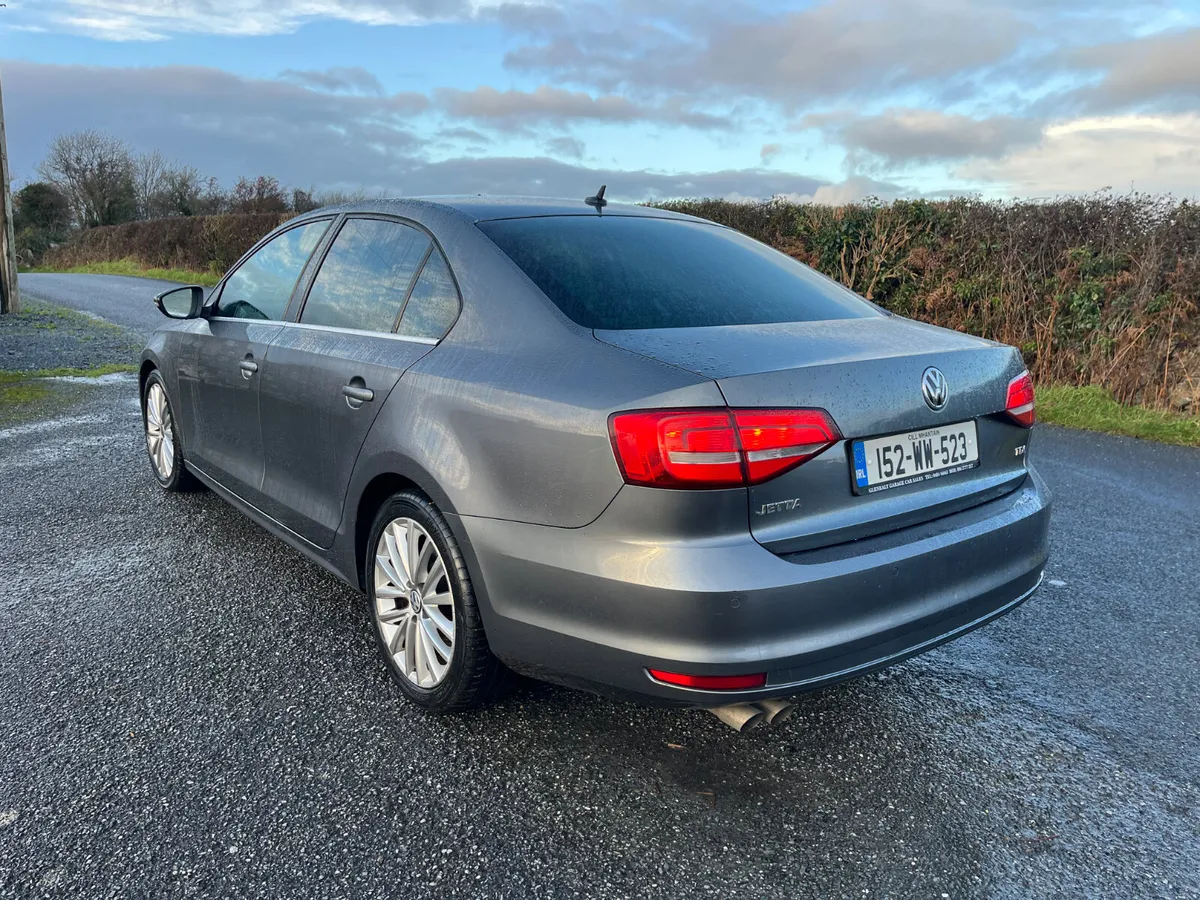 Volkswagen Jetta 2015 2.0 tdi highline - Image 4