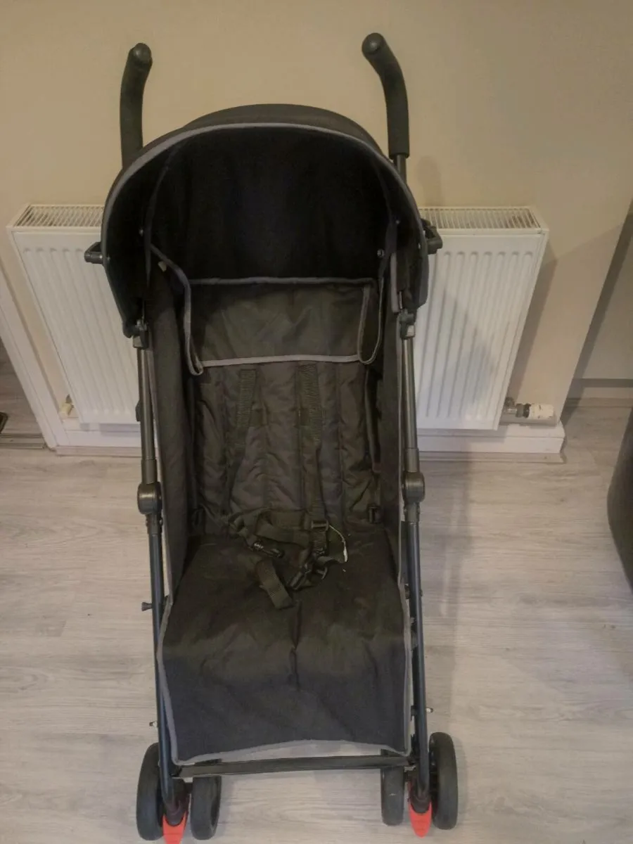 Babystart baby's buggy with rain cover - Image 3