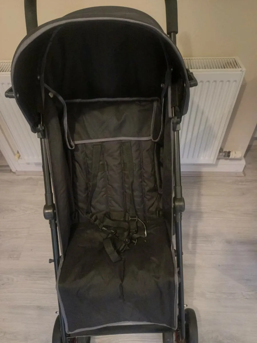 Babystart baby's buggy with rain cover - Image 4