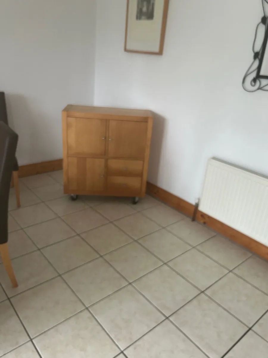 Dining Table and 6 Faux Leather Chairs - Image 3