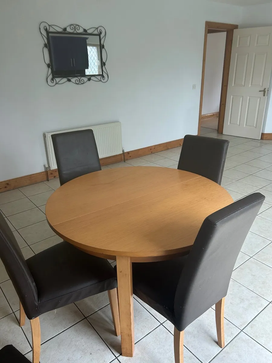 Dining Table and 6 Faux Leather Chairs - Image 4