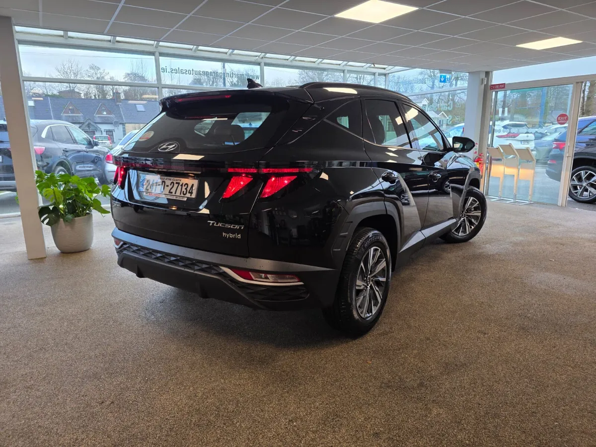 Hyundai Tucson Executive 1.6 Pertrol Hybrid 2024 - Image 4