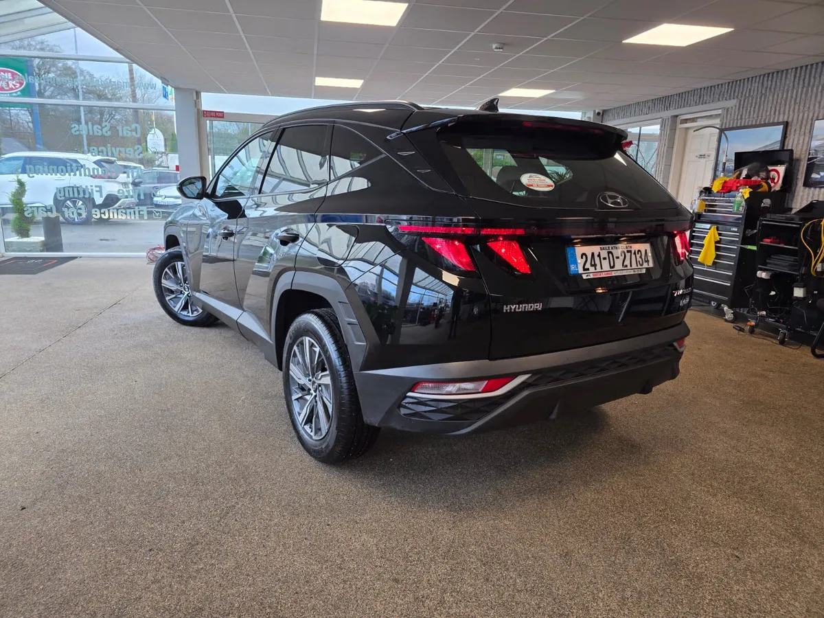 Hyundai Tucson Executive 1.6 Pertrol Hybrid 2024 - Image 3