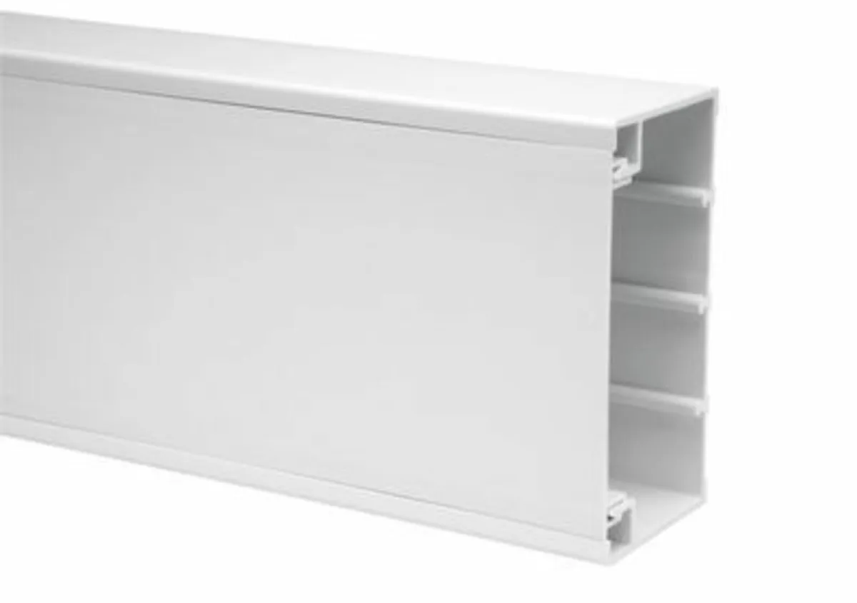 100 mm x 50 mm White Trunking 4" x 2" - Image 2