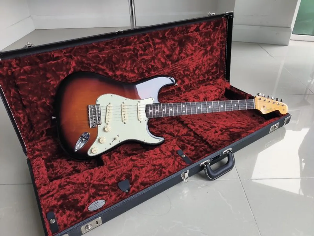 American Original '60s Stratocaster, RW Fingerboard, 3TSB - Image 2