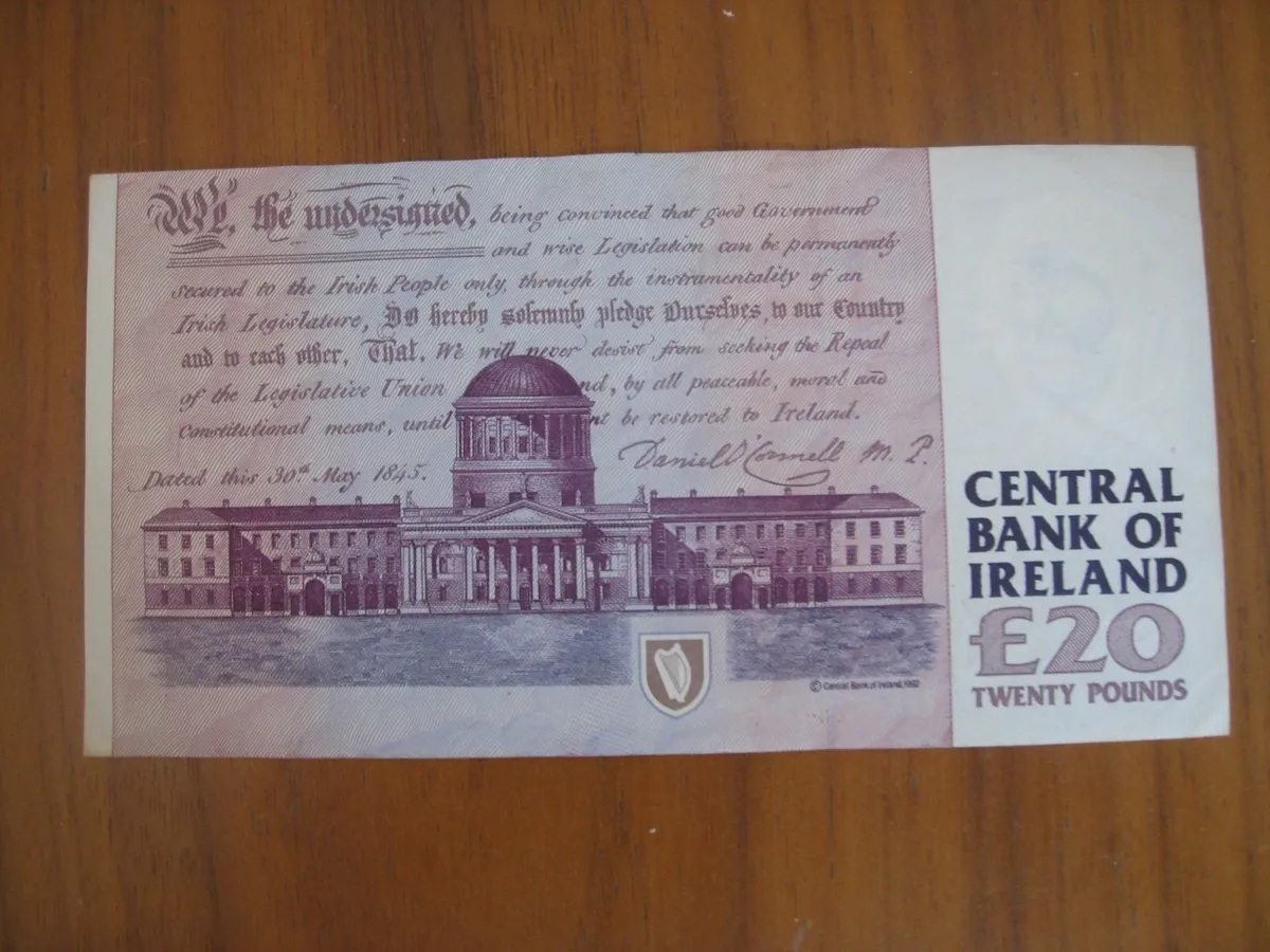 20 Pound C Series Notes - 40 Euros Each - Image 4