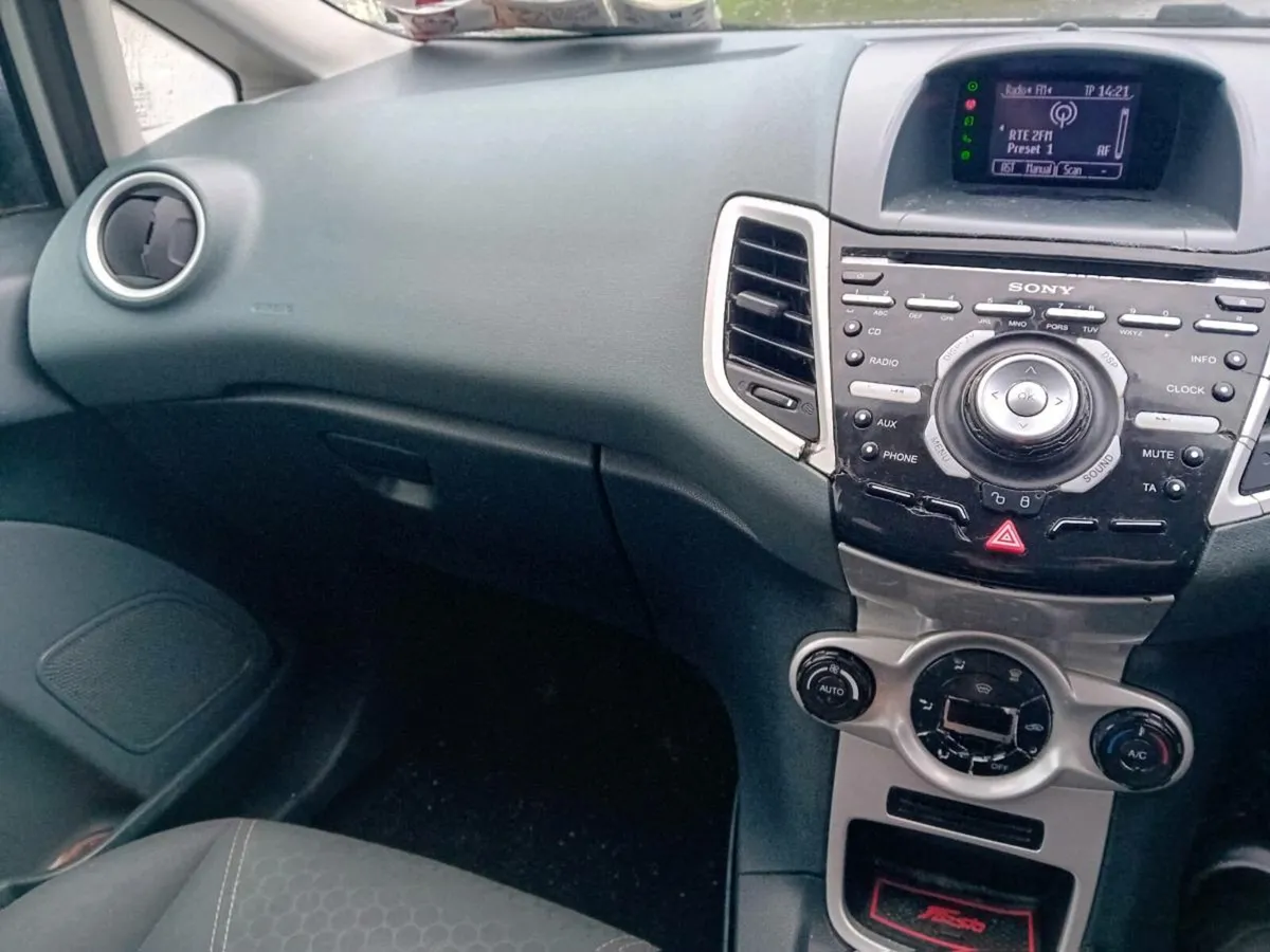Ford fiesta 1.6 tdci 2011 nct till 3/27 - Image 4