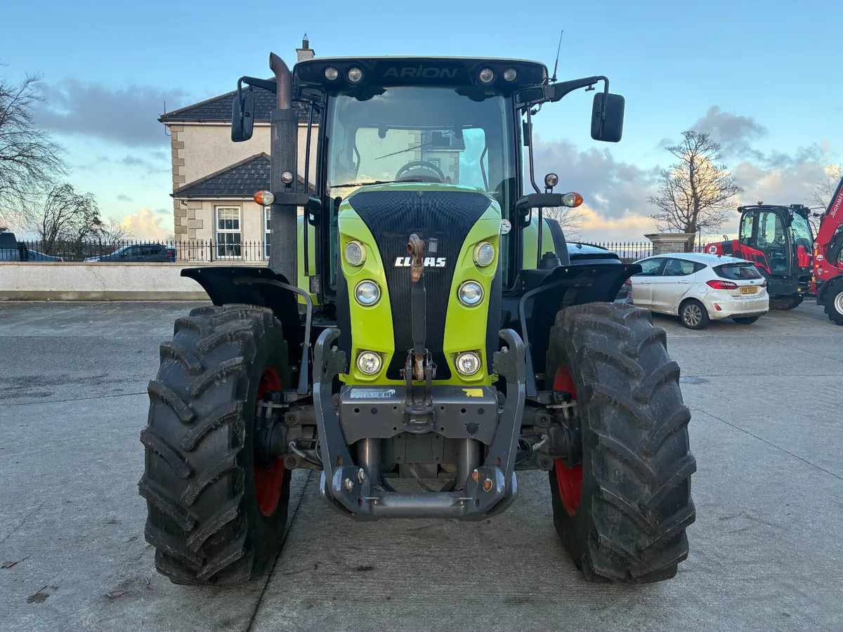 Claas Arion 640 - Image 4