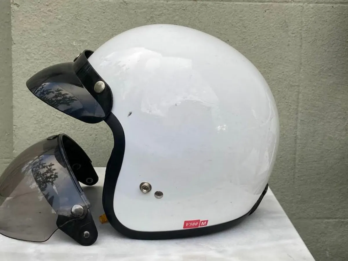 scooter helmet - Image 1