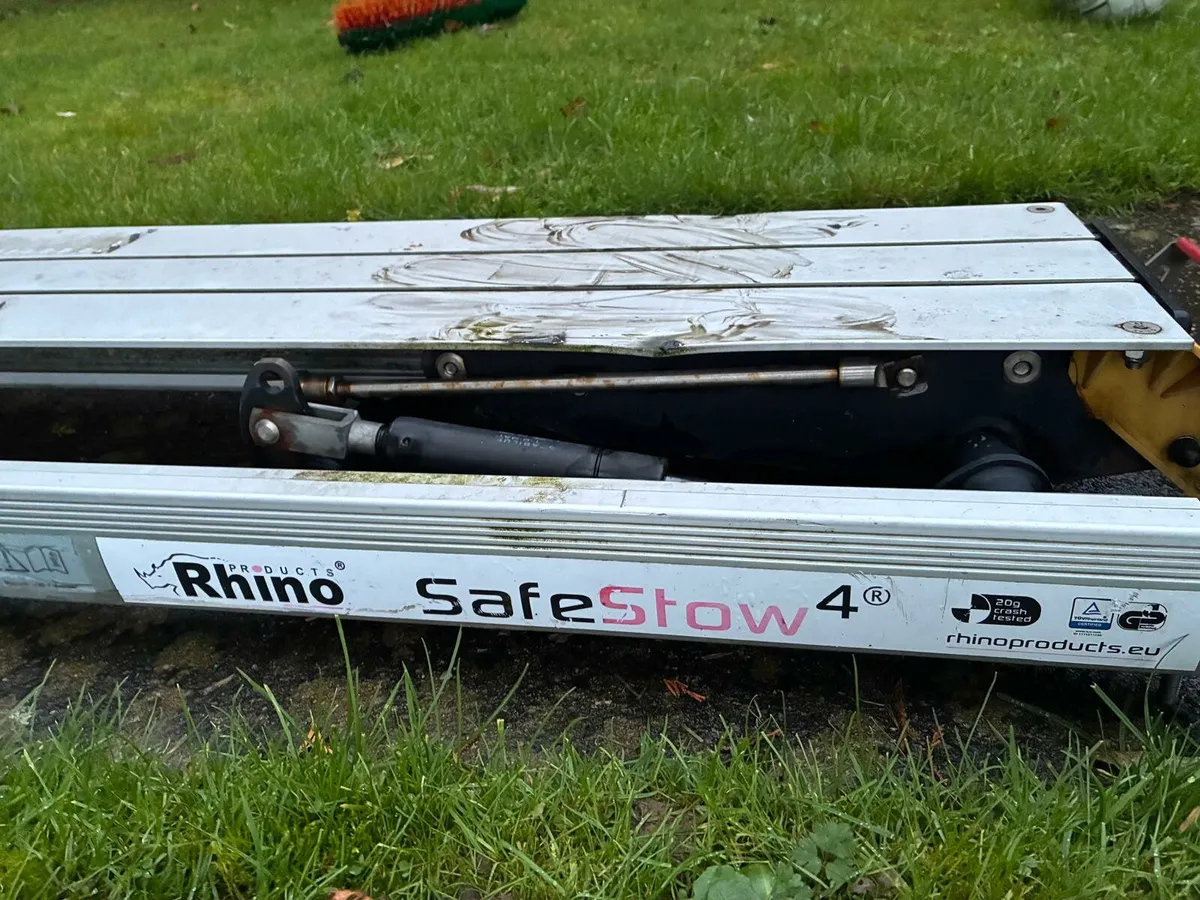 Rhino ladder rack loader - Image 2