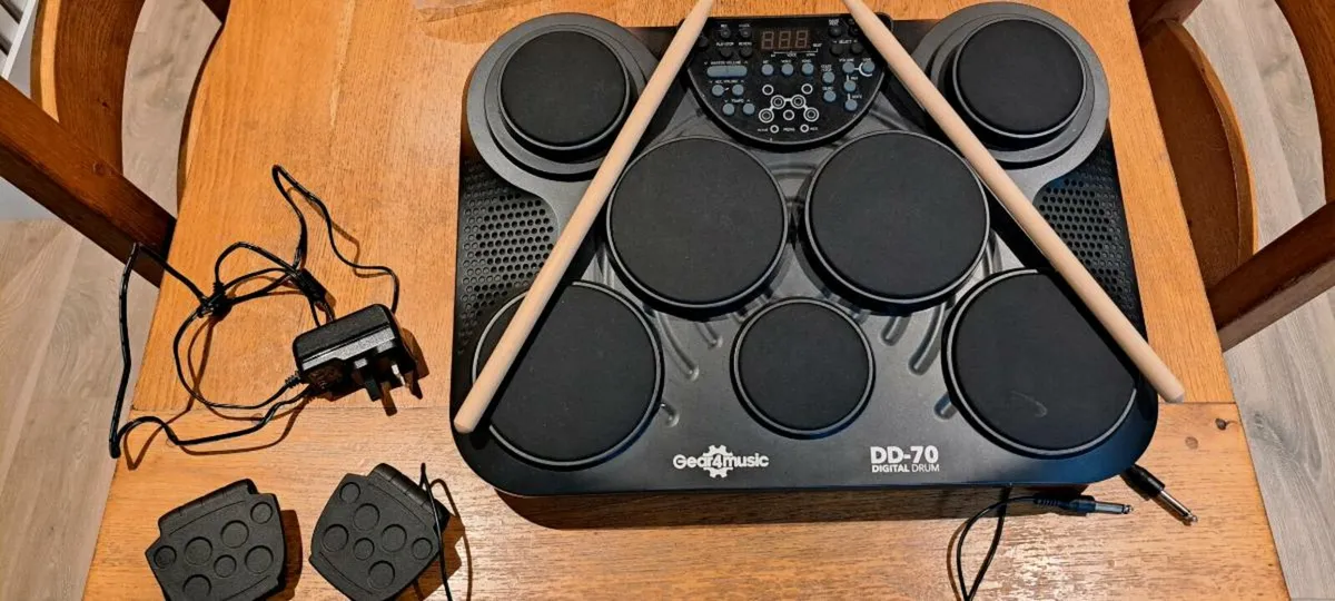 Electronic drum Kit - Image 1