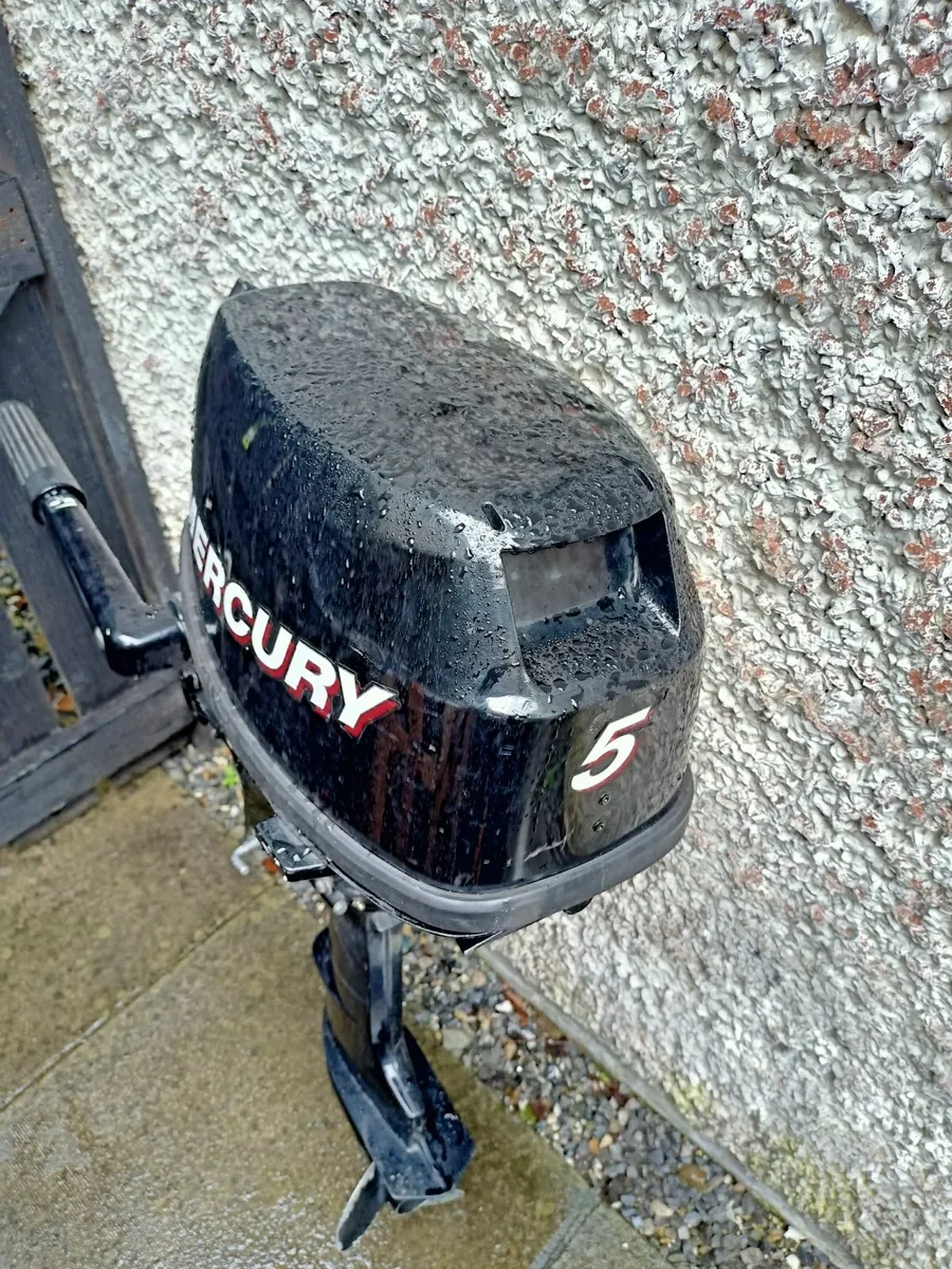 5HP 4 stroke short shaft Mercury outboard  w 12L t - Image 2