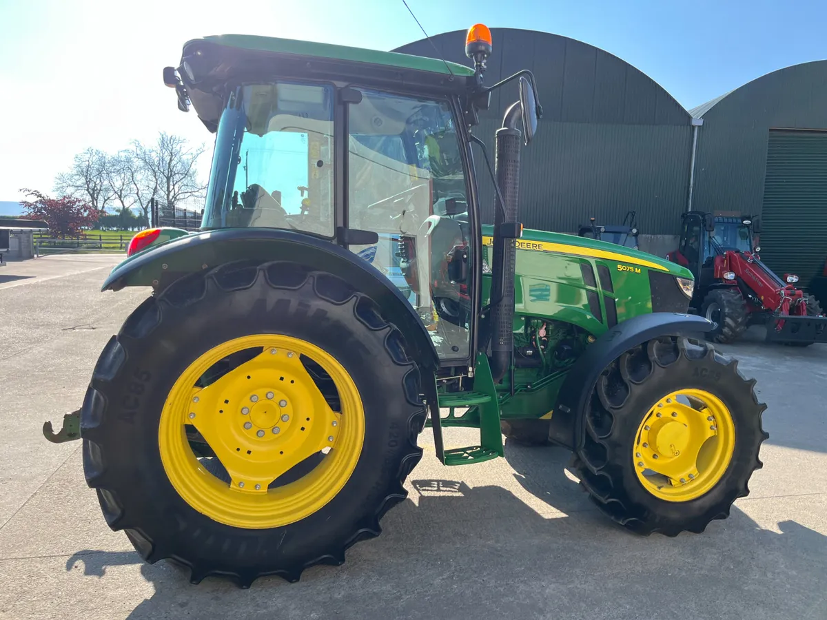 John Deere 5075M - Image 4