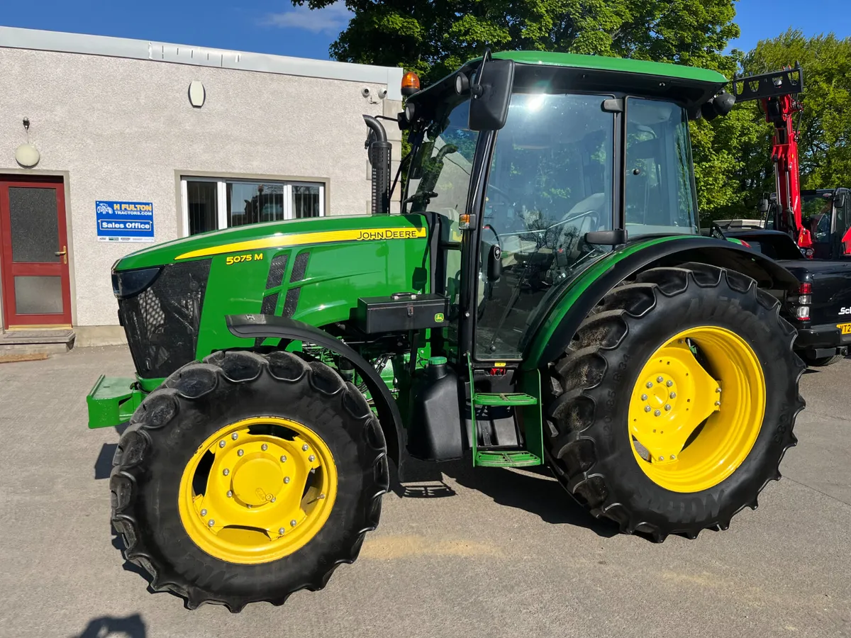 John Deere 5075M - Image 1