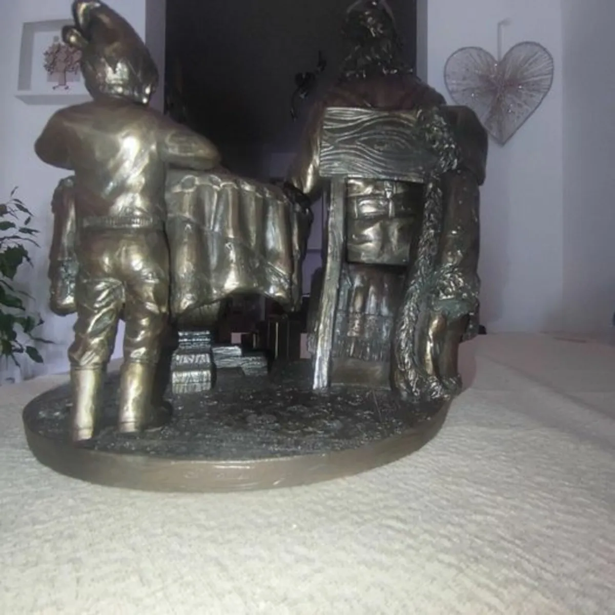 Rare Genesis Figurine Santa's Feast 2017 Superb /c - Image 3