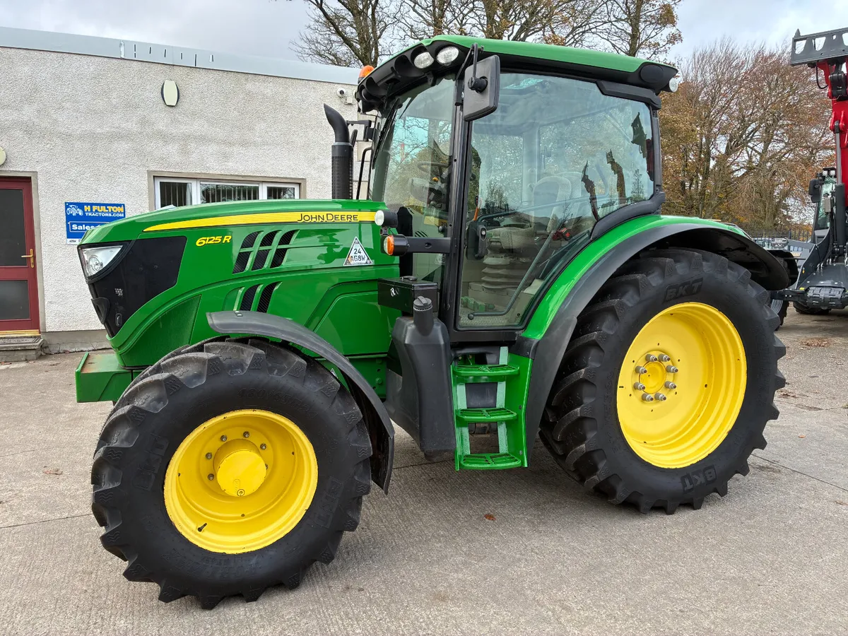 John Deere 6125R - Image 1