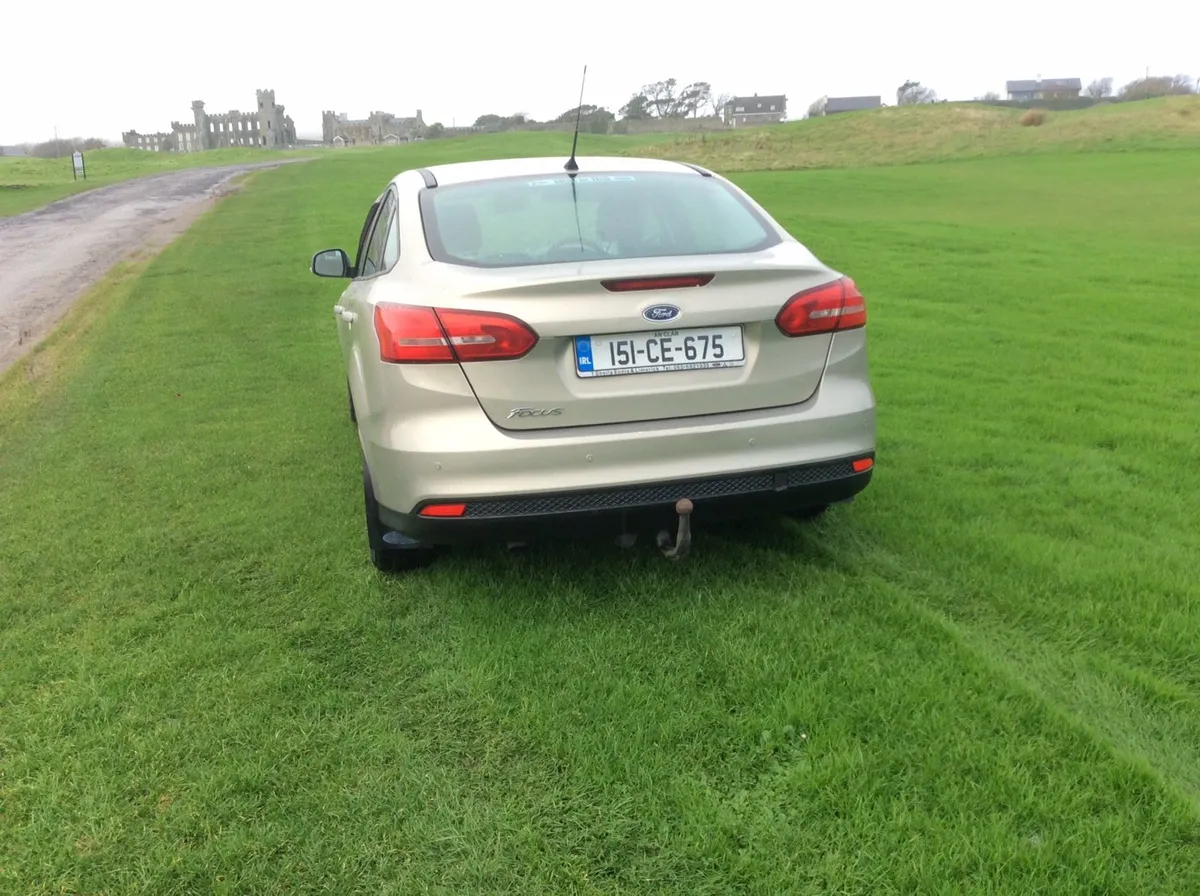 Ford Focus style 1.6 TDCI 95PS 4DR - Image 4