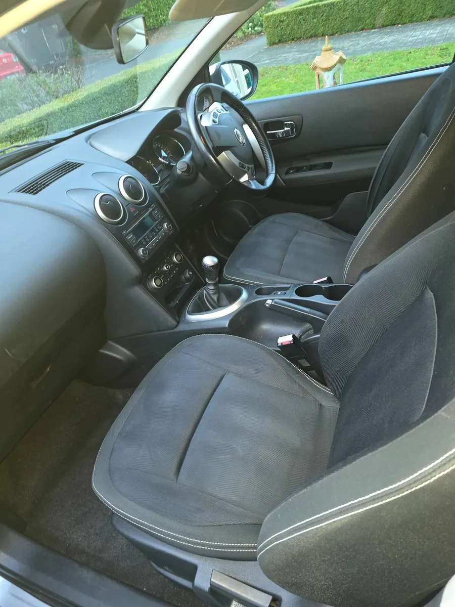 Nissan Qashqai 2011 - Image 4