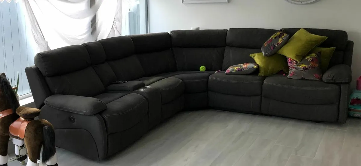 Corner Sofa with Console, 2x Electric Recliner USB - Image 2