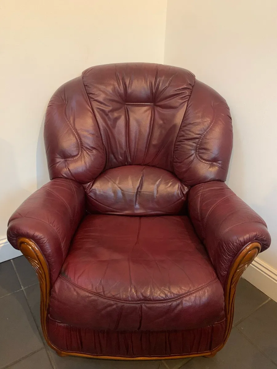 2 leather armchairs - Image 1