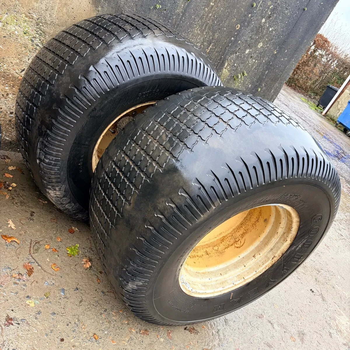 Goodyear Floatation Wheels 54 x 31 - 26 - Image 2