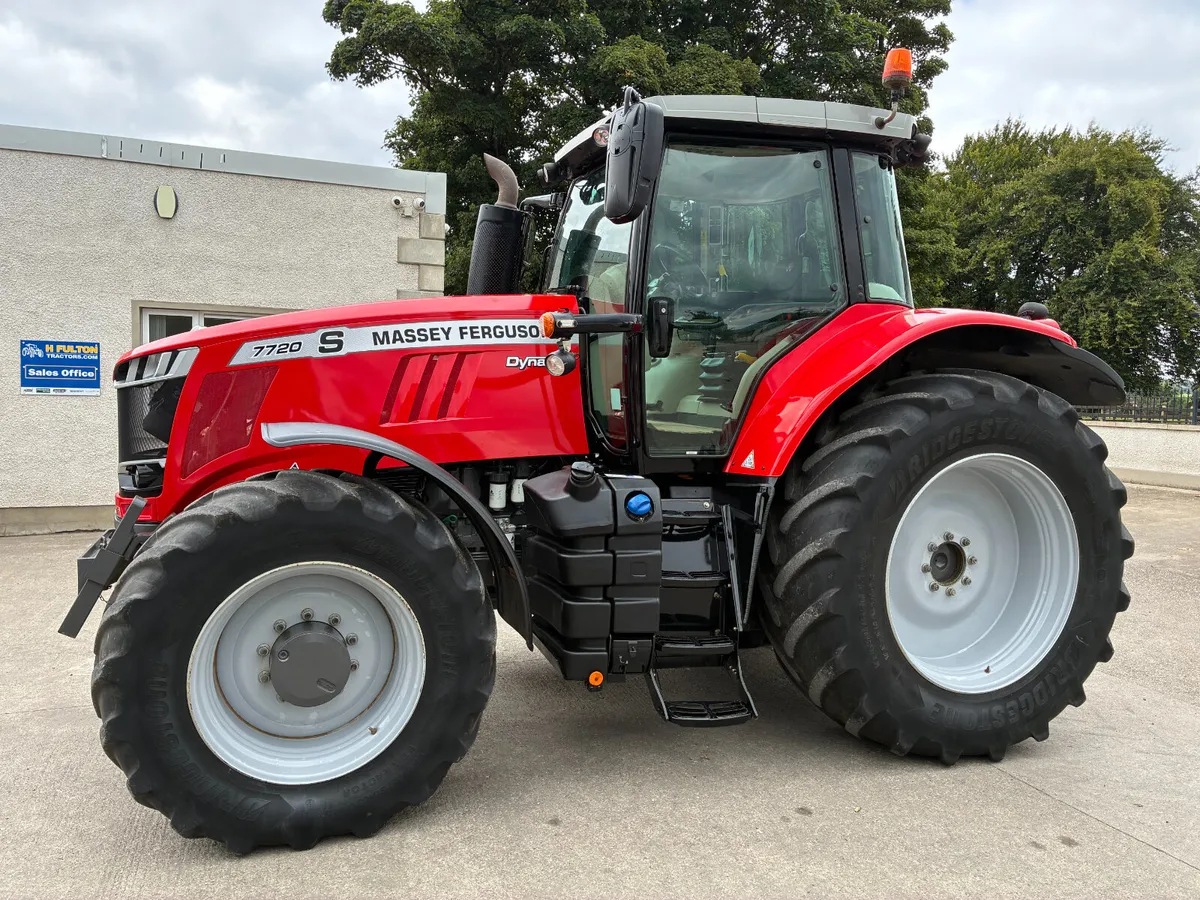 Massey Ferguson 7720S - Image 1