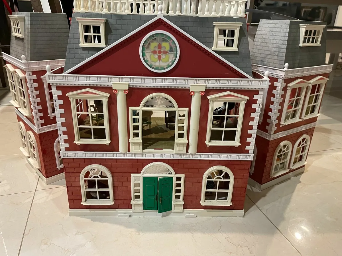 Sylvanian Hotel - Image 1