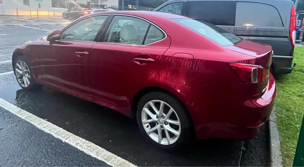 Lexus IS220D Executive - Image 3