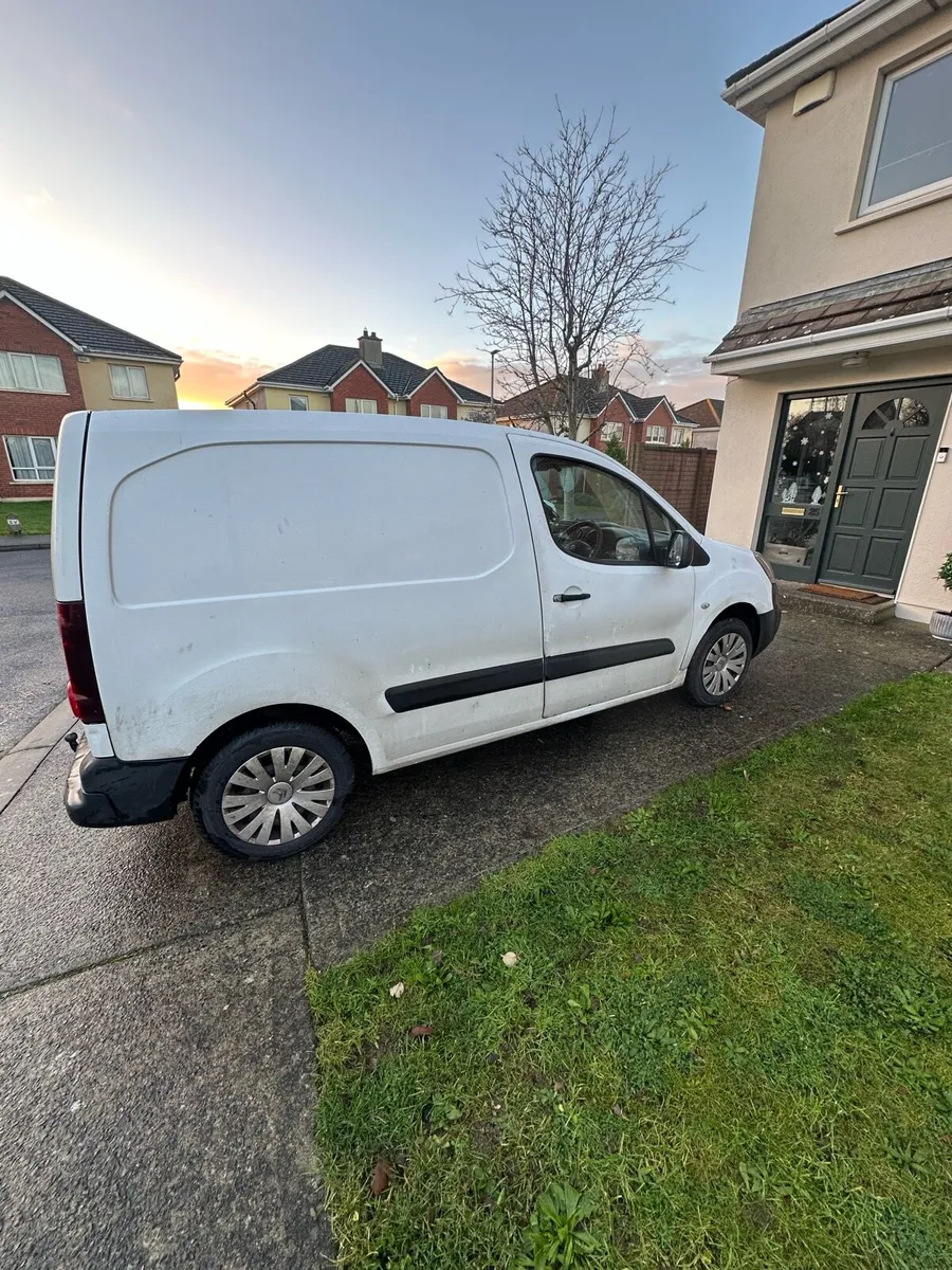 2017 3 seater Berlingo - Image 2