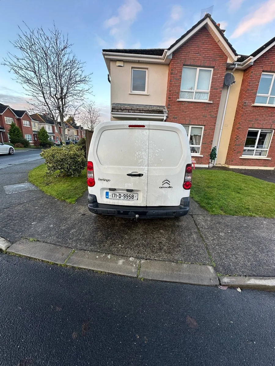 2017 3 seater Berlingo - Image 4