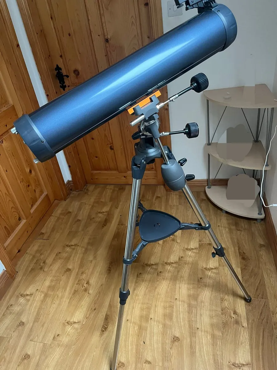 Celestron AstroMaster 76EQ - Image 1
