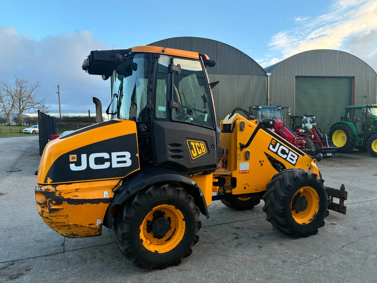 JCB TM220 - Image 3