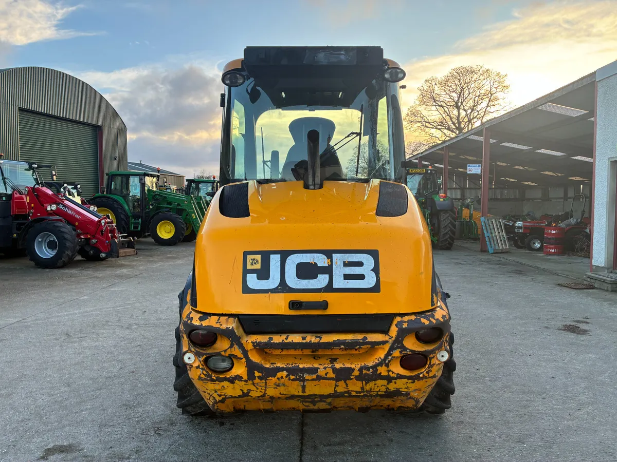 JCB TM220 - Image 2